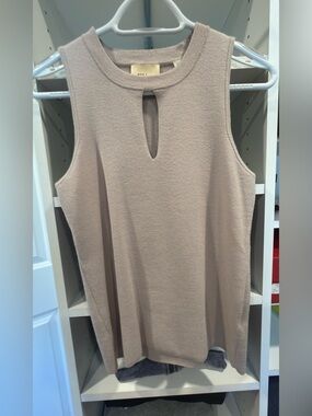 Elie Tahari Sleeveless Knit Keyhole Top - Size M - NWOT